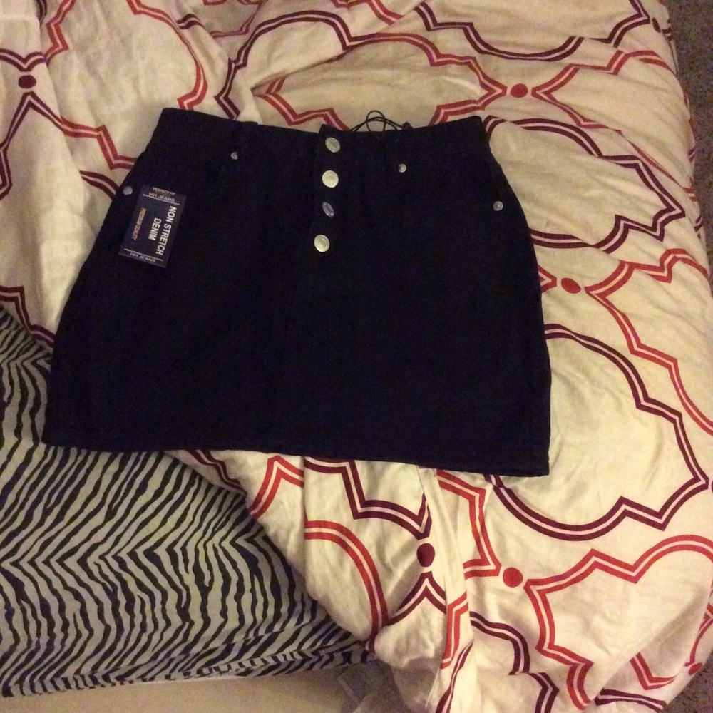 High waisted black denim skirt